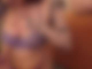 LAURAAX's Live Sex Cam Show