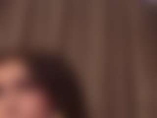 LAURAAX's Live Sex Cam Show