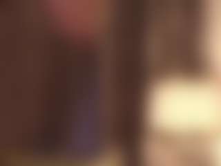 Live cam show with LAURAAX - Colombia on Fling VIP Chat