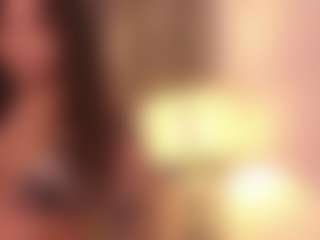 Live cam show with LAURAAX - Colombia on Camsoda