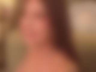 Live cam show with LAURAAX - Colombia Young Adult on Big Tits