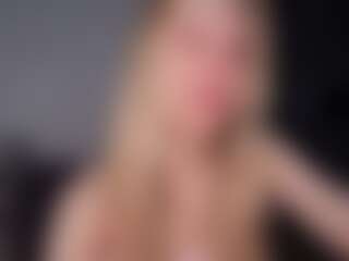 SofieSkye's Live Sex Cam Show