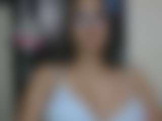 Trianabell's Live Sex Cam Show