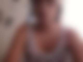Live cam show with Trianabell - Living Room on fapnchat