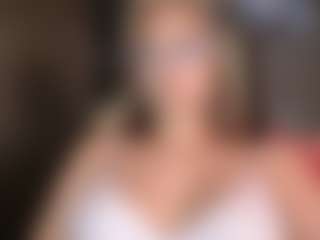 Trianabell's Live Sex Cam Show