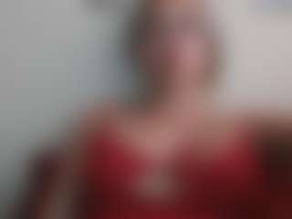 Live cam show with Trianabell - Living Room on TeamSkeetLive