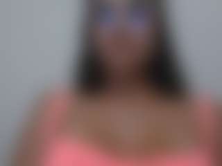 Trianabell's Live Sex Cam Show