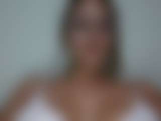 Live cam show with Trianabell - Italian on dropp.cam | colombia