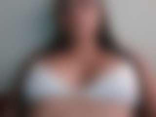 Live cam show with Trianabell - Flashing on xplaylive.com