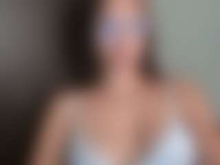 Trianabell's Live Sex Cam Show