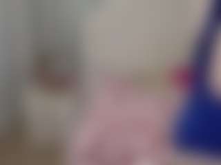 Live cam show with SquirtyAngela - Granny on Pornisteam.com