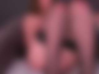 Live cam show with Liza - Brown Hair on TeamSkeetLive