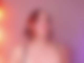 Live cam show with Lunar-leen - Kisses on xplaylive.com