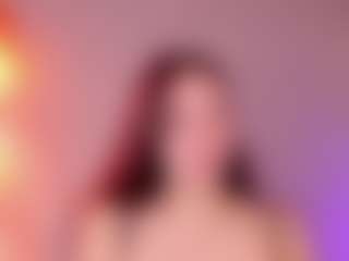 Live cam show with Lunar-leen - Kisses on Mixed Magazine Live