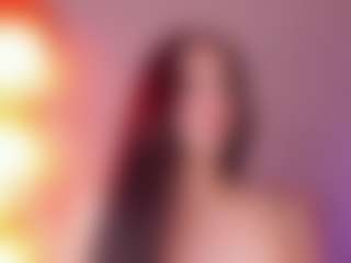 Live cam show with Lunar-leen - Play on Soda Cam