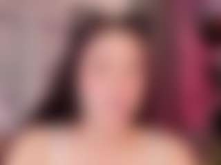 Live cam show with Lunar-leen - Kisses on livesexfox.com
