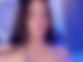 Live cam show with Lunar-leen - Kisses on fapnchat