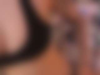Live cam show with Anna - Body Massage on Uber Horny