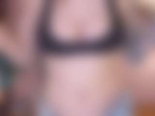 Live cam show with Anna - Glasses on Camsoda