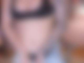 Live cam show with Anna - Body Massage on sexylive.show