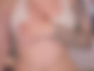 Live cam show with Anna - Nipple Piercings on StripNow