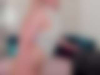 Live cam show with EvaMoran - Flexible on Milfs Live