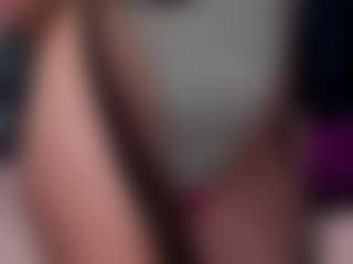 Live cam show with EvaMoran - Flexible on Soda Cam