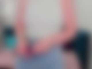 Live cam show with EvaMoran - Legs on fuklive.com