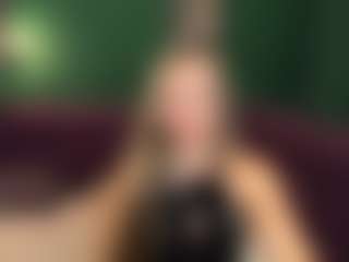 Live cam show with EvaMoran - Average on Adult Interactions