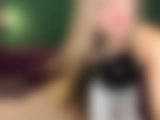 Live cam show with EvaMoran - Spank Blonde Hair on Adult Interactions