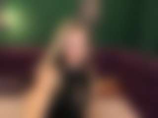 Live cam show with EvaMoran - Legs on CamClone