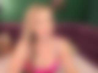 Live cam show with EvaMoran - Normal on Camsoda