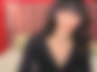 Live cam show with Liliflowerr - Athletic Public on Gym Cam Girls
