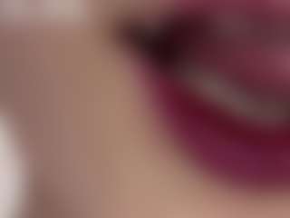Live cam show with Liliflowerr - Fullynaked on CamClone