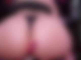 RaissaSky's Live Sex Cam Show
