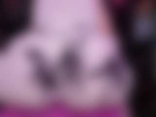 RaissaSky MILF webcam performer live streaming