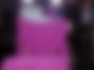 Live cam show with RaissaSky - Flashing on Camiplay Live