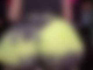 Live cam show with RaissaSky - Twerk on Chatstar