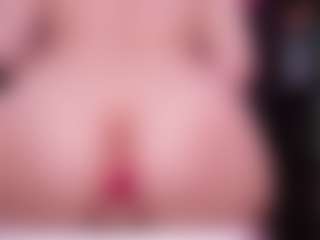 Live cam show with RaissaSky - Mature Toys on Chatstar