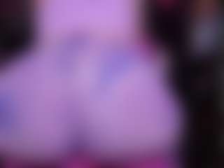 RaissaSky's Live Sex Cam Show
