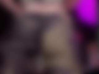 Live cam show with RaissaSky - Shaved Pussy Mature on Camsoda