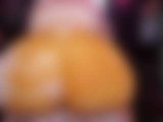 Live cam show with RaissaSky - Tease Mature on SmokeAndPoke