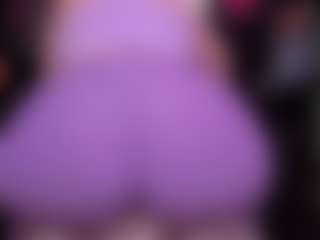 Live cam show with RaissaSky - Butt Plug on Camsoda