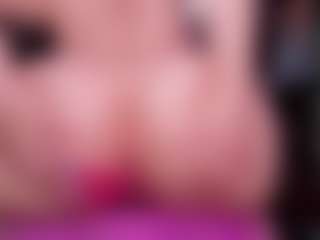 Live cam show with RaissaSky - Mature on TeamSkeetLive