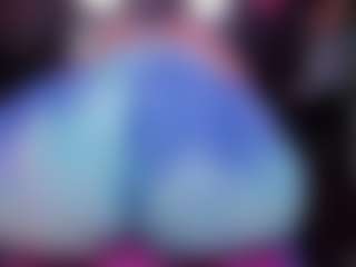 Live-camshow met RaissaSky - Thong op Camsoda