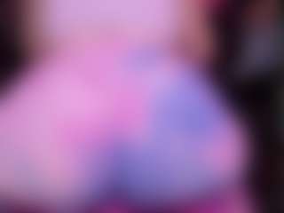 Live cam show with RaissaSky - Handjob on Camsoda