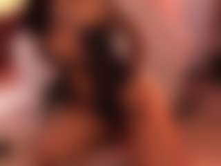 Live cam show with Vicky - Cei on chickslive.net
