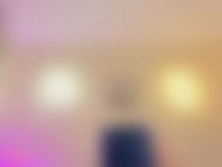 EmmaEbony's Live Sex Cam Show