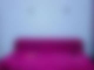 Live cam show with BubbleEmma - Blue Eyes on liverealitysex.com