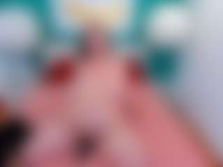 Live cam show with BubbleEmma - Blue Eyes on Camsoda